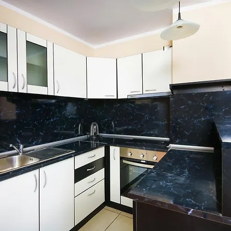 House With Garden 3*