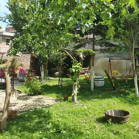 Guest house House With Garden *