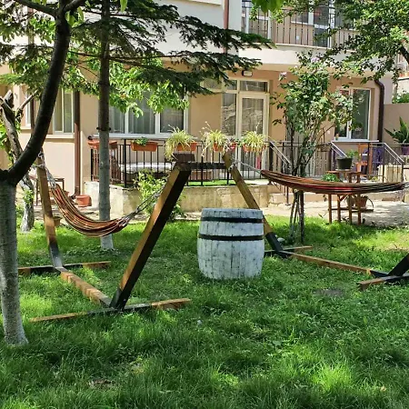 House With Garden Guest house Pomorie