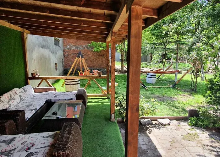 House With Garden 3*